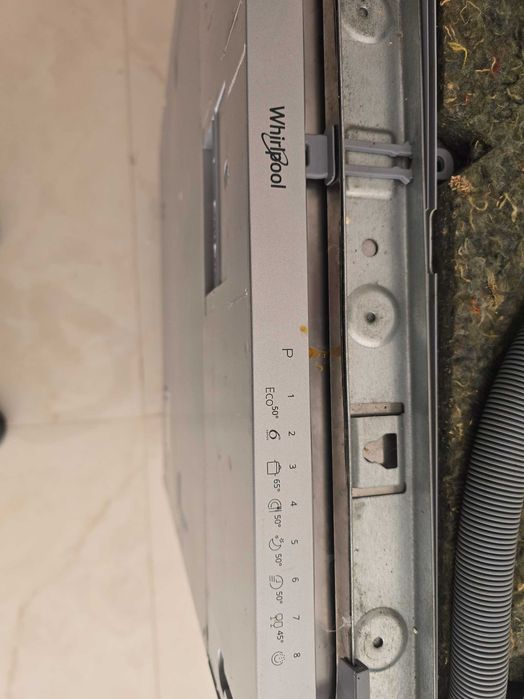 Съдомиялна Wirlpool