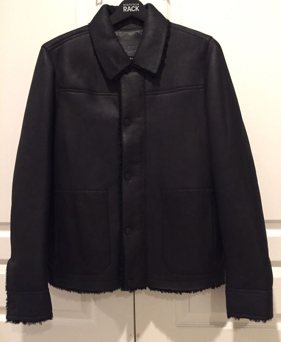 Geaca UGG AUSTRALIA blana naturala neagra cu capse marimea M