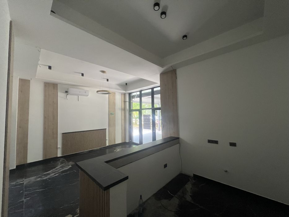 Spatiu Comercial