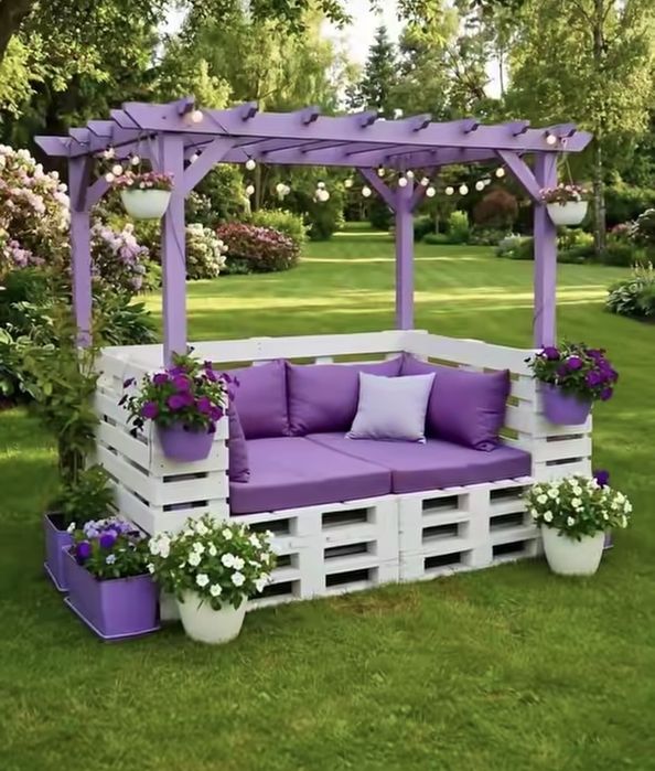 Садовый лаундж зона(паллет диван+каркас)