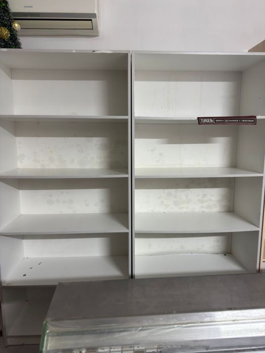 Продаются витринные полки