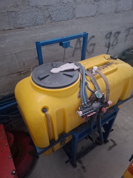 Instalatie met de erbicidat