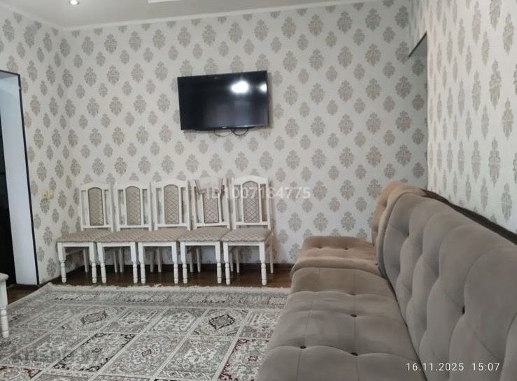 Продаётся просторный шестикомнатный дом.