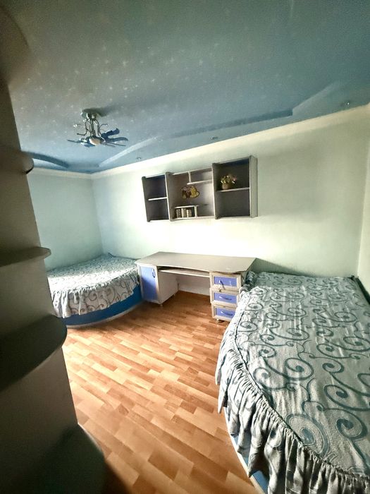 Мархабо.Сдаётся 3х комнатная квартира.14-Школа