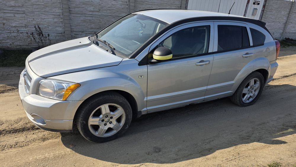 Dezmembrez Dodge Caliber 2.0 crd