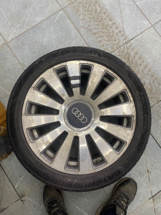 Продам идеальные Диски R19