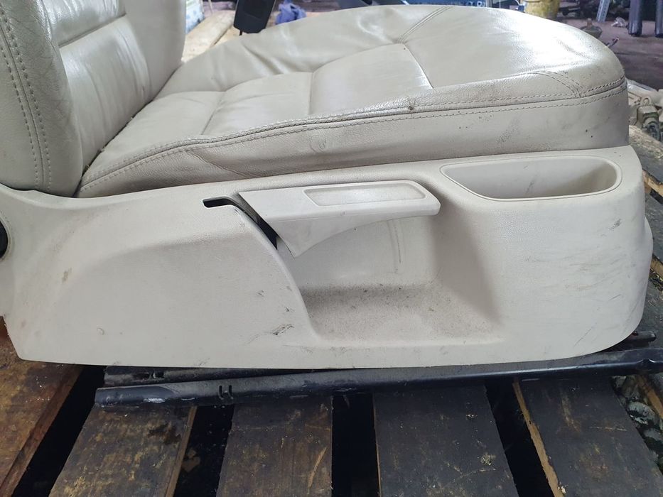 Scaun pasager dreapta fata 1k4881106kk 83115690300 Skoda Octavia 2 (facelift) (2008 - 2013)