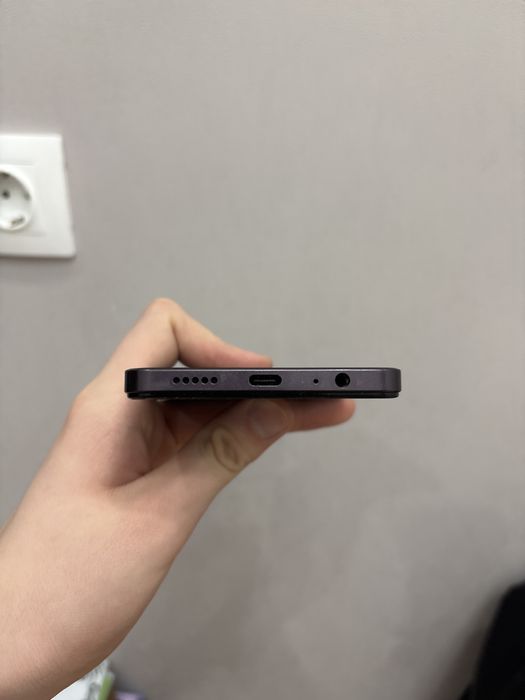 Продается телефон Vivo Y27s