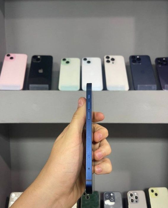 iPhone 12 1 год гарантия