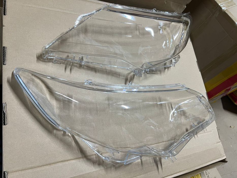 Стекло фар Камри 50 Американец