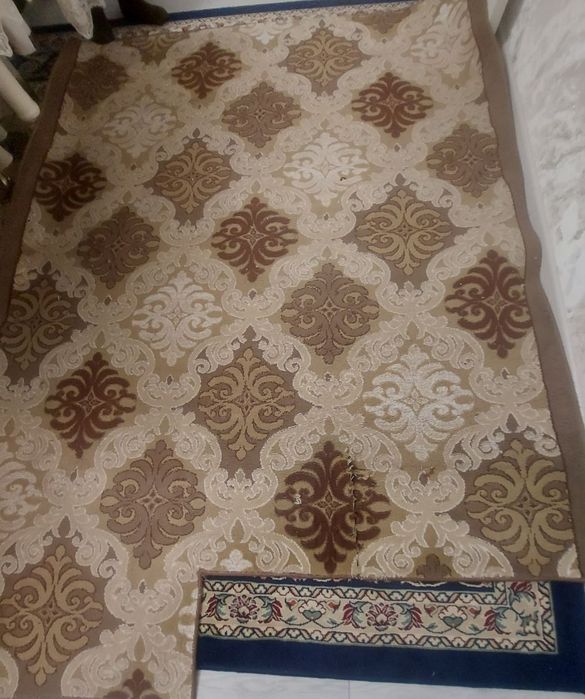 Ковёр продаётся недорого