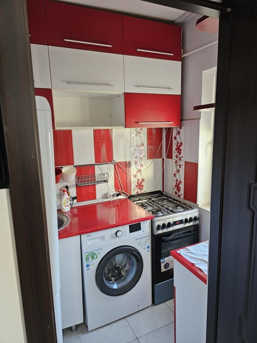 Proprietar, inchiriez garsoniera vest str. Eremia Grigorescu