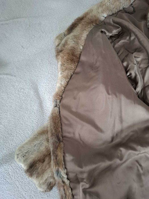 Haina de bizam in stare excelenta