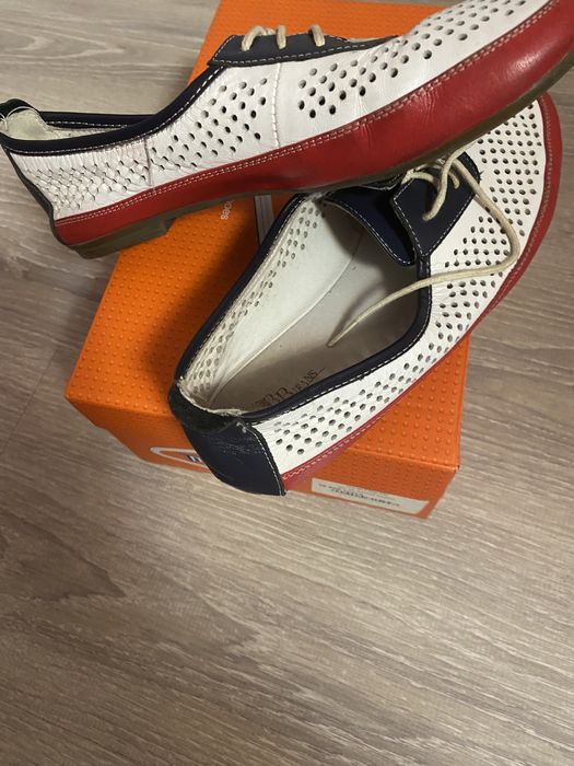 Обувь на подростка