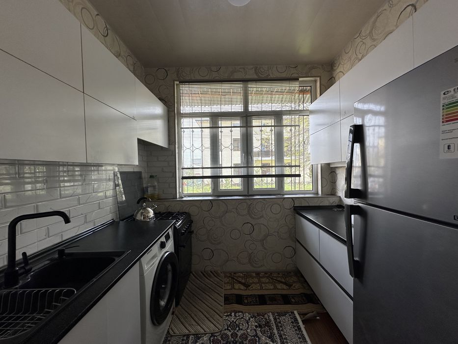 Уй сотилади Сувсоз 1, 3 хона 1-кават 4-этажли уйда