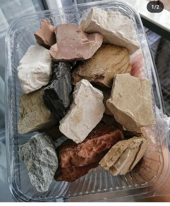 Mel glina gilvata kesak tosh