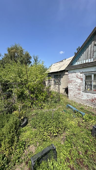 Продаётся дача.
