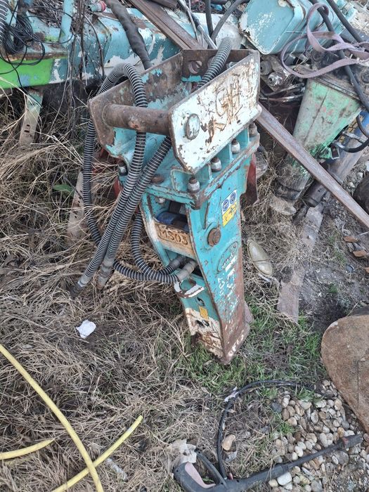 Vand 4 picoane picon miniexcavator buldoexcavator dl 100 la 300kl