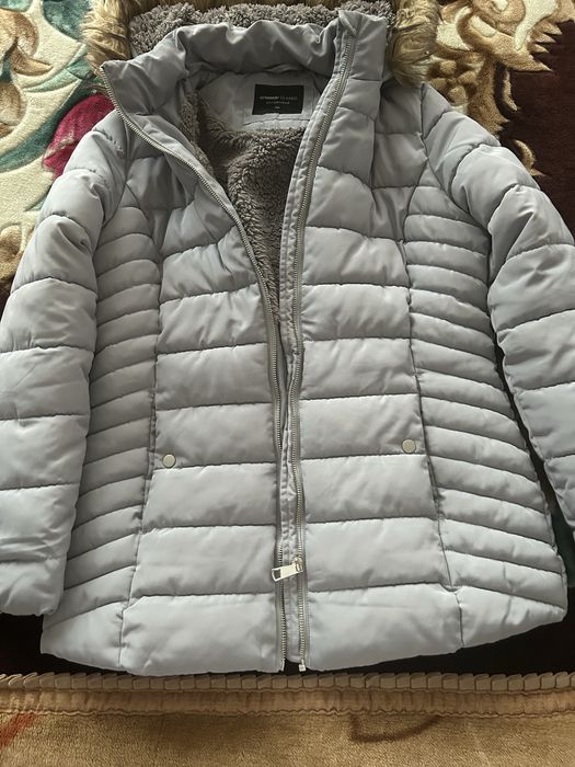 Куртка зимняя серого цвета теплая очень