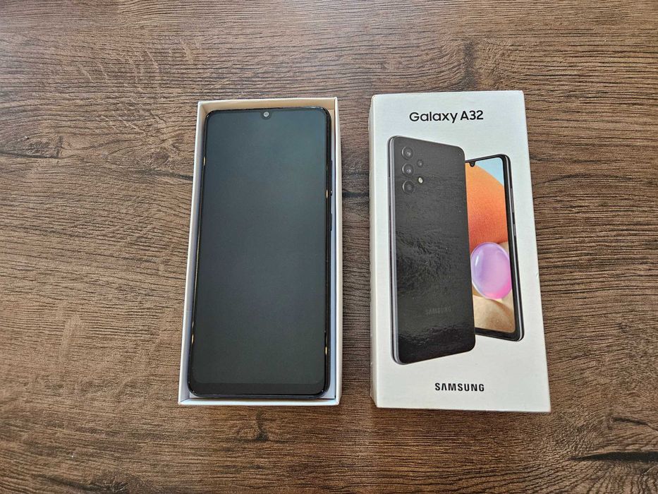 Samsung Galaxy A32 128GB SM-A325F/DS Dual-SIM GSM телефон зарядно кейс