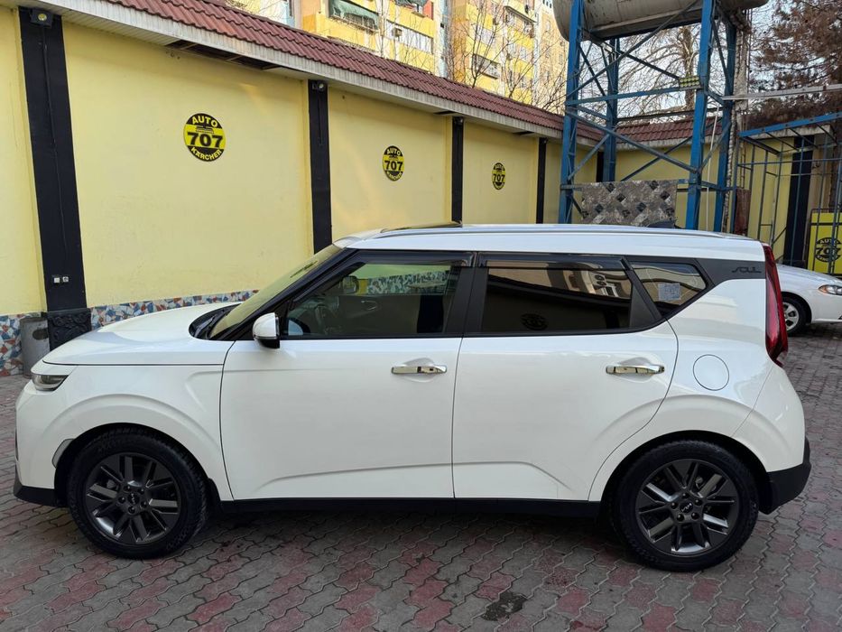Kia Soul 2022 yil 71 000 yurgan toza moshina
