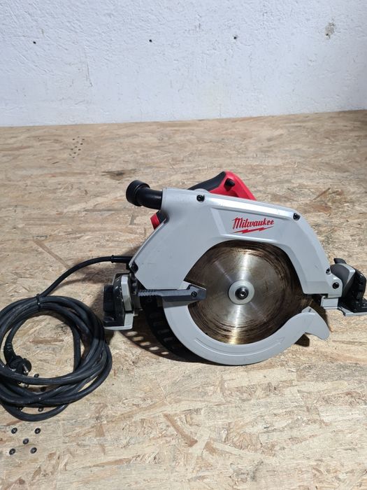 Fierastrau circular electric 2200w Milwaukee CS 85 CBE