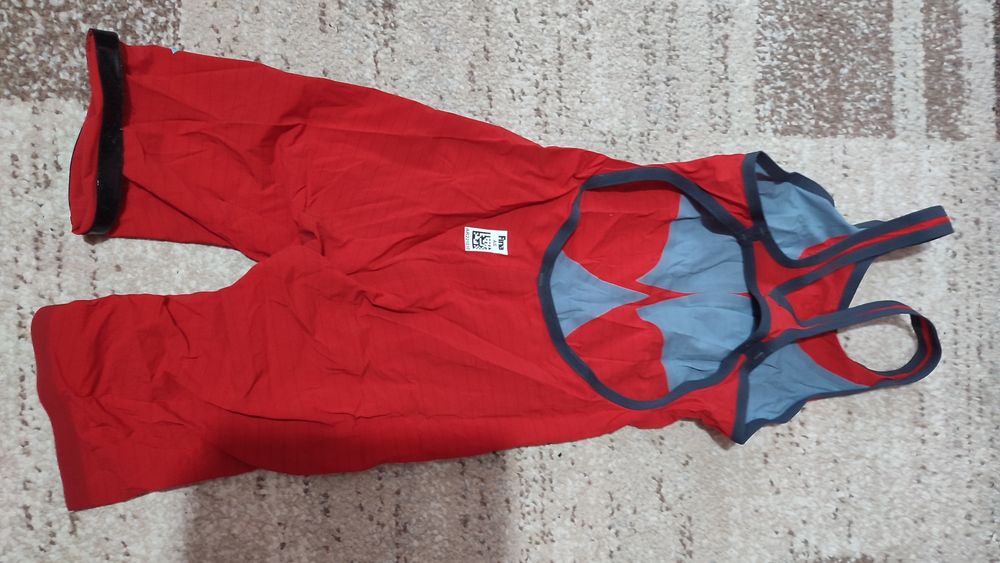 Costum inot de competitie