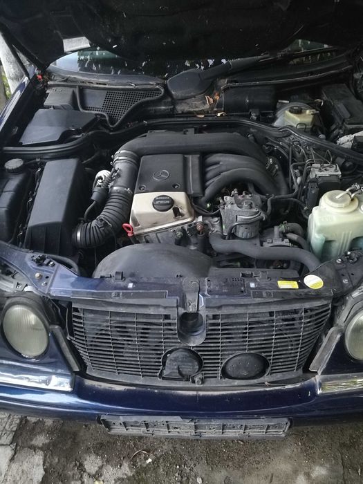 Mercedes-Benz E250D W210 на части!