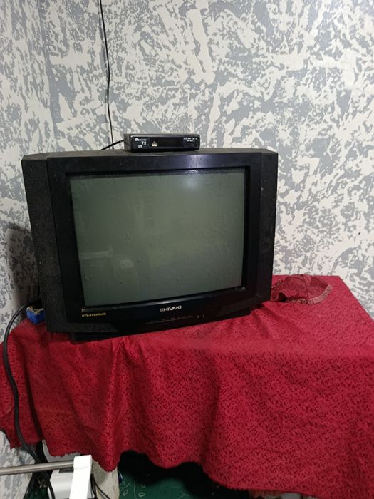 Televizor sotiladi shivaki holati yaxshi