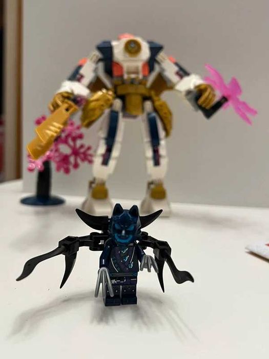 Set LEGO Ninjago – robot/mech + figurine, complet cu instrucțiuni. 71807