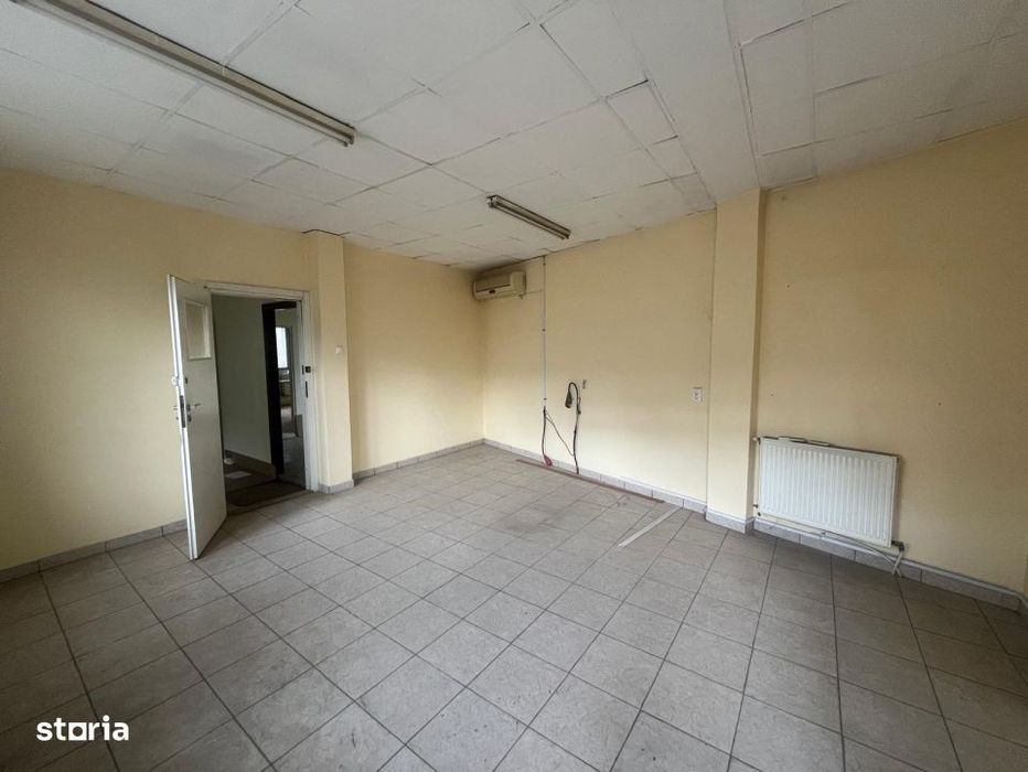 Spatiu comercial 464 mp, P+2+M, zona Fantasy Park