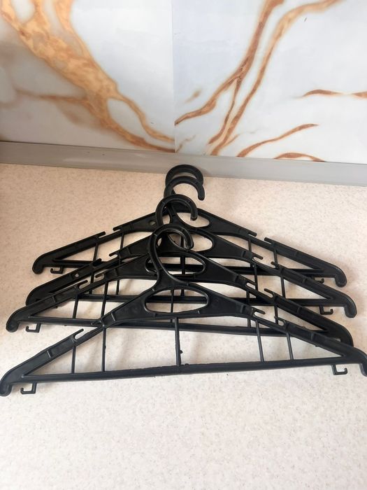 Вешалки для одежды