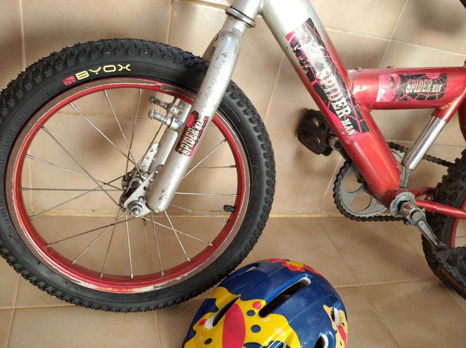 Детски велосипед „SPIDER man“.