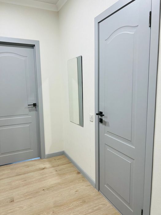 Продам межкомнатный дверь 80