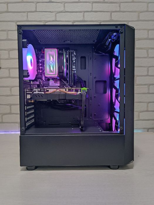 Продам компьютер настольный