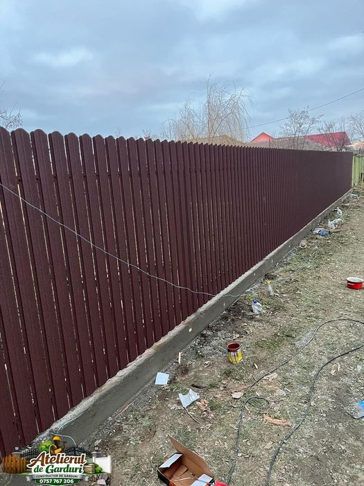 Construim garduri și porți exact după cerințele dumneavoastră (cu sau fără stâlpi de beton), cu fundație (sau fără fundație la cerere), la dimensiuni