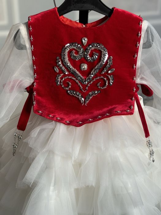 Прокат платьев, тусаукесер, годик