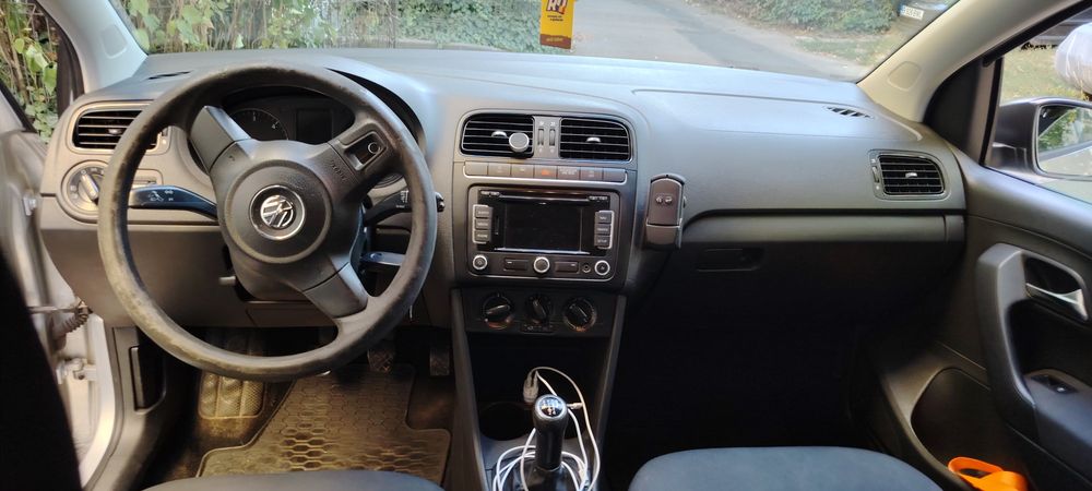 VOLKSWAGEN Polo 2012 — imagine 4