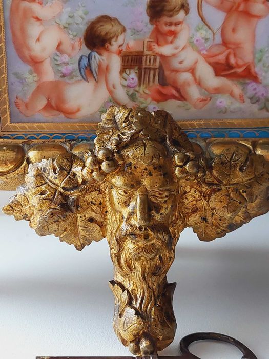 Много рядък Каминен бронзов часовник-Франция 19 век ,позлата, порцелан