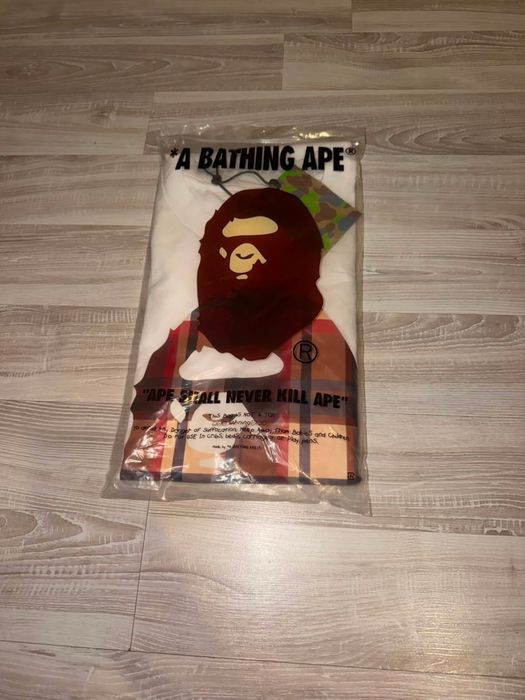 Tricou Bape alb L
