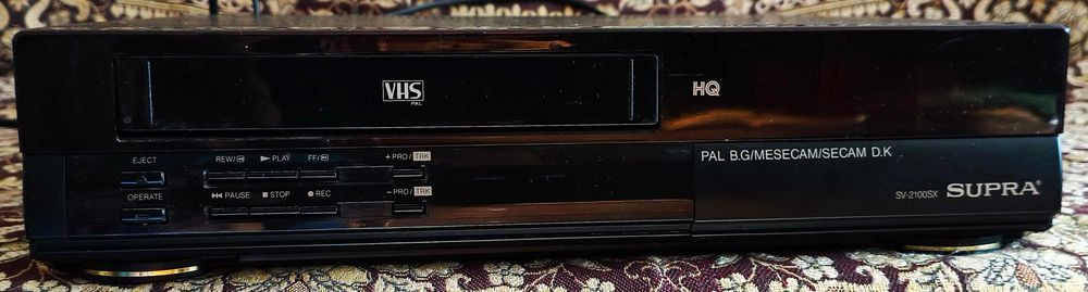 Видеомагнитофон "SUPRA". Япония