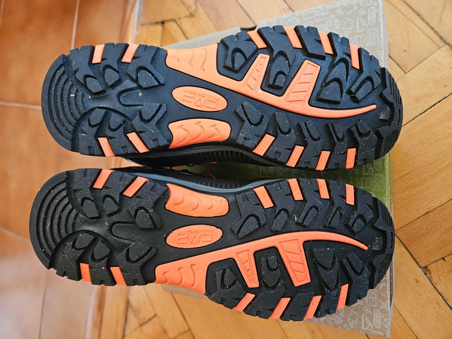 Vand bocanci copii CMP Rigel Mid Trekking, masura 37.