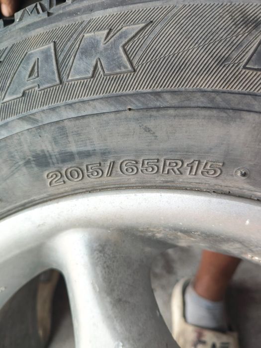 Продам колесо с диском от Toyota