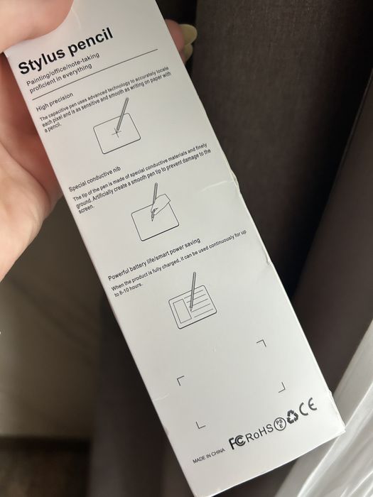 IPad pencil + pencil tips and charger