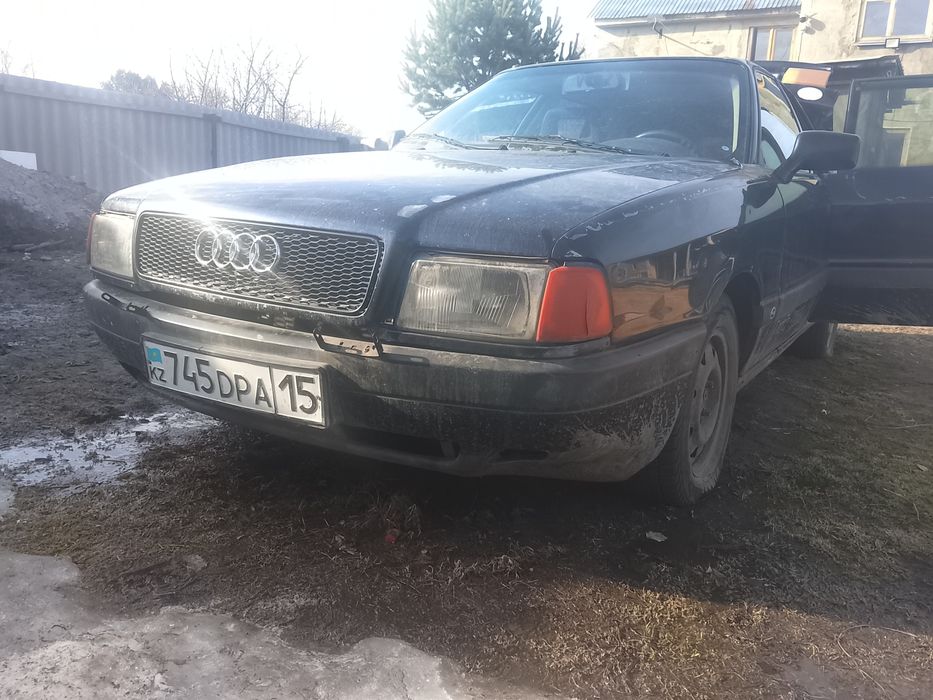Продам Ауди 80 б3 заводится пишите сдесь или в вацап
