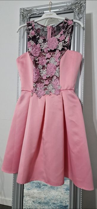 Rochie de ocazie deosebita