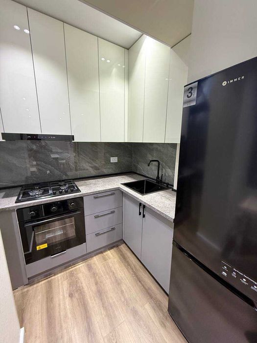 Продается Квартира на Ц-2 Аллея гоголя, 1в2/3/4, р-н М.Улугбек.