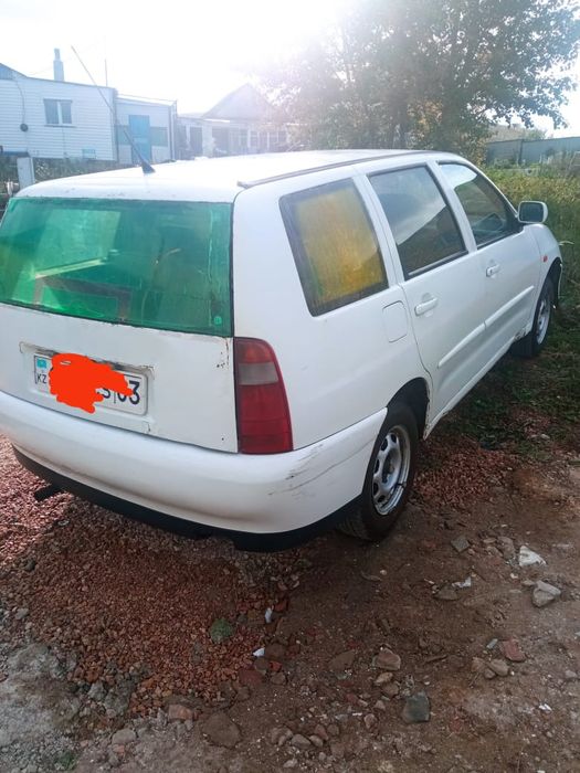 Продам машину. Фольксваген Поло.