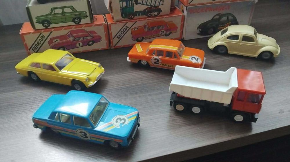 Стари играчки GDR