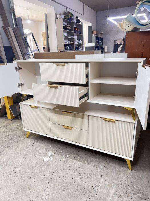 Тв тумба .  Достафка шахар ичида бепул